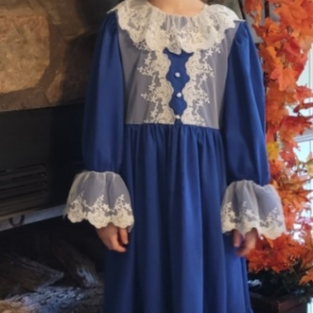 Blue dress